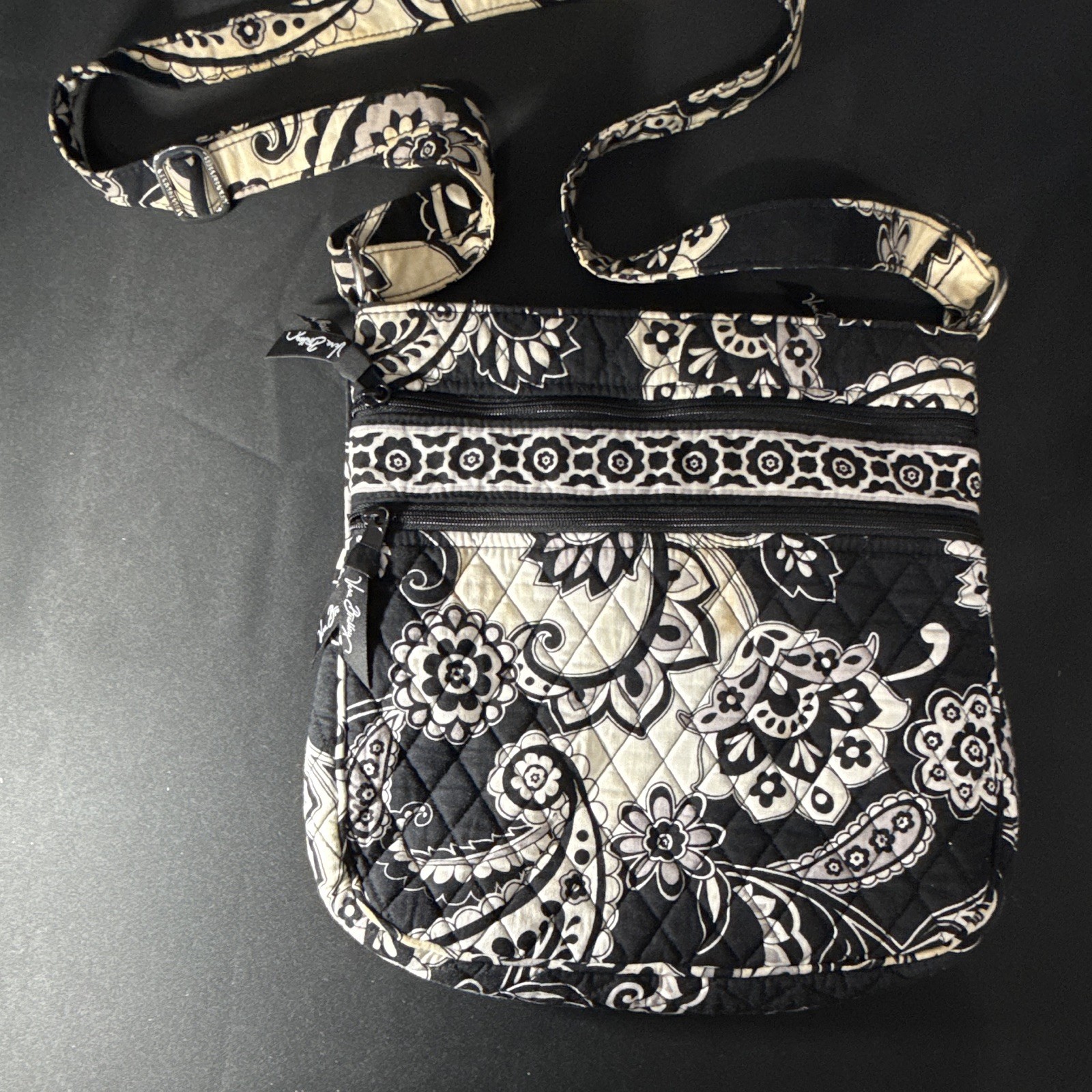 Vera Bradley Black & White Paisley Crossbody Bag Zip Closure Lined Pockets