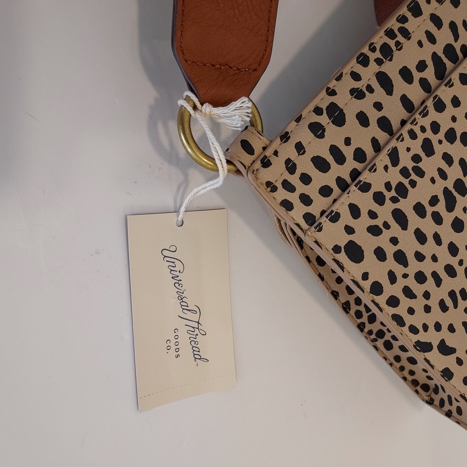 NEW Universal Thread Women’s Leopard Crossbody Bag 9 inch Tall x 7 inch x 3 inch