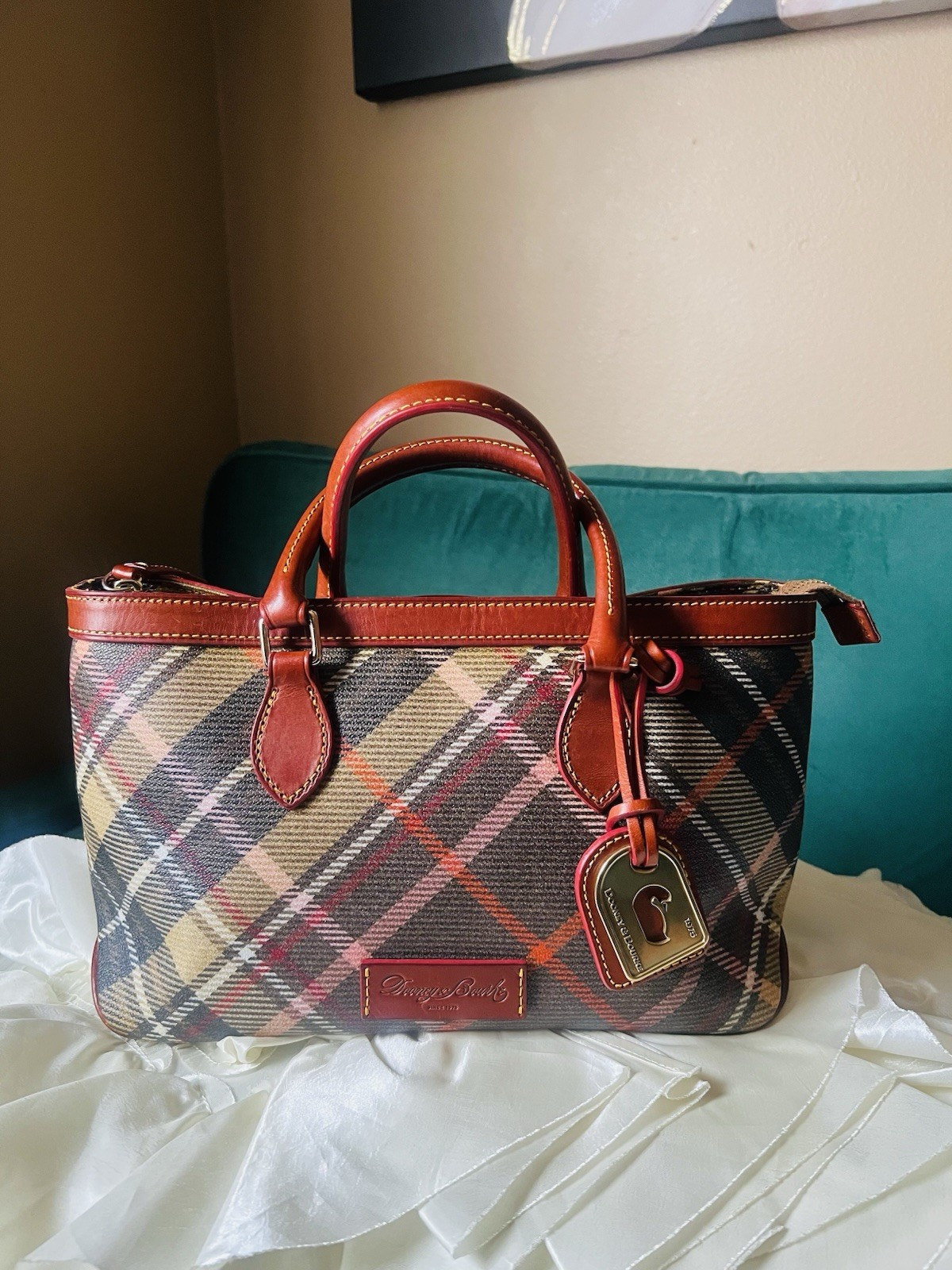 Dooney & Bourke Vintage Plaid Satchel Green & Brown Vintage In Coated Canvas🎀