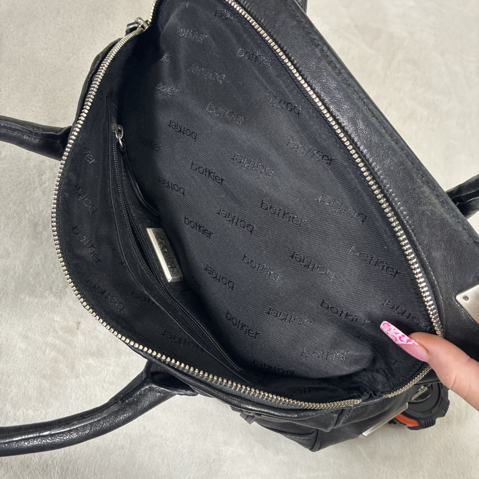 Botkier Black Leather Shoulder Bag Windowpane Detail Shoulder Bag Bnfts Charity