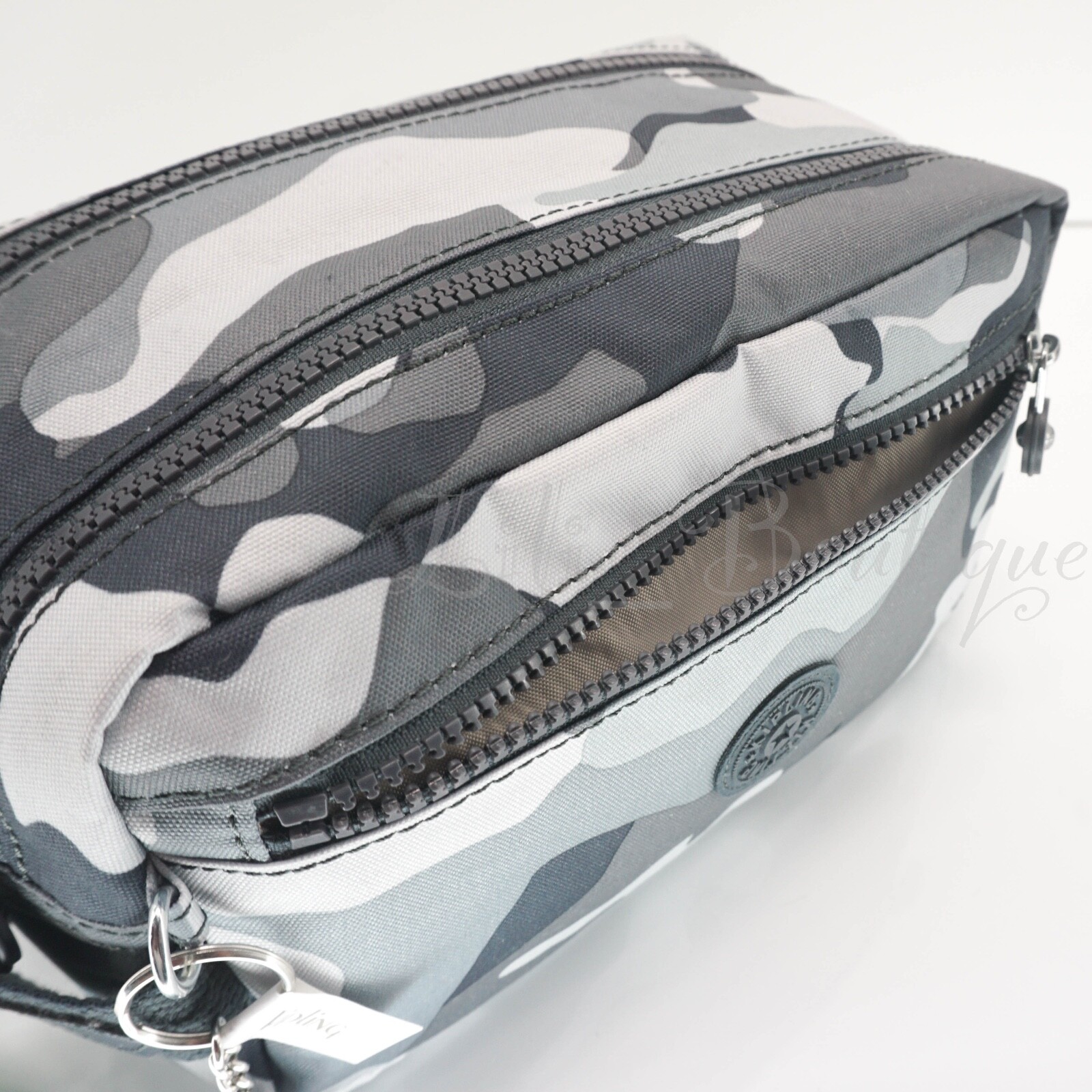 NWT Kipling KI8278 Amalfi Toiletry Bag Cosmetic Case Polyester Cool Camo Grey 64
