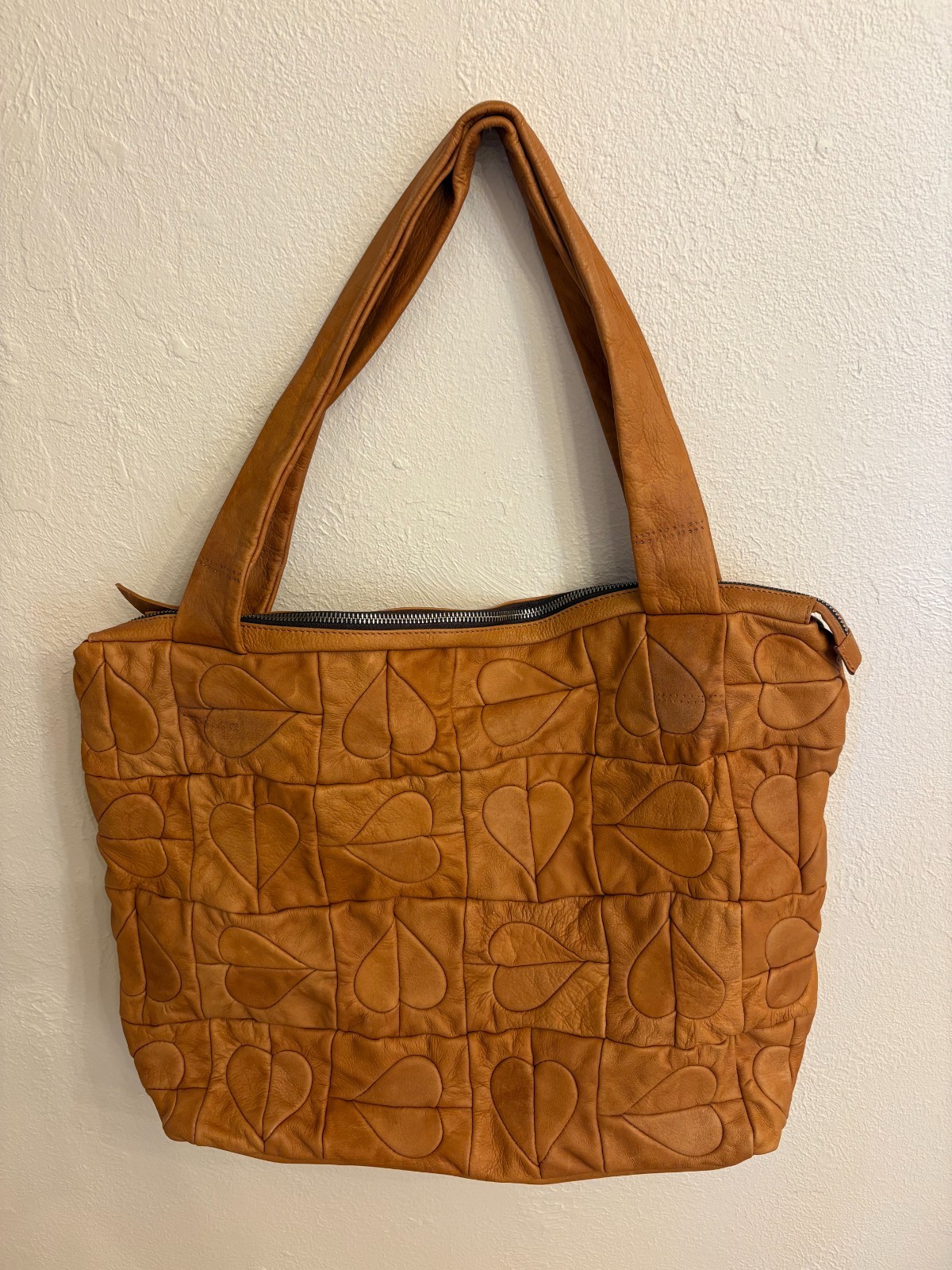 ITALIAN SOFIA C Cardoni SHOULDER HOBO SATCHEL BAG Brown LEATHER Heart with tags