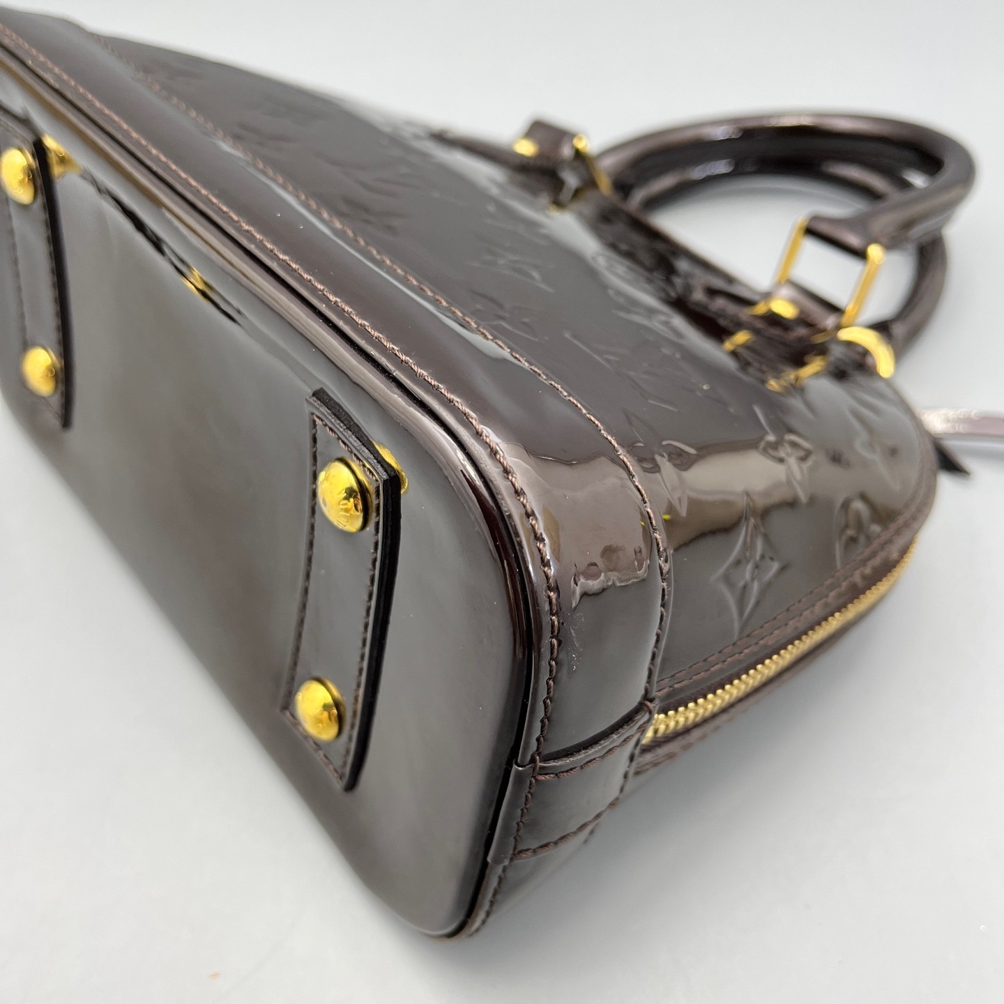 AUTH LOUIS VUITTON LV Alma BB Amarante Cherry Vernis Leather Bag.
