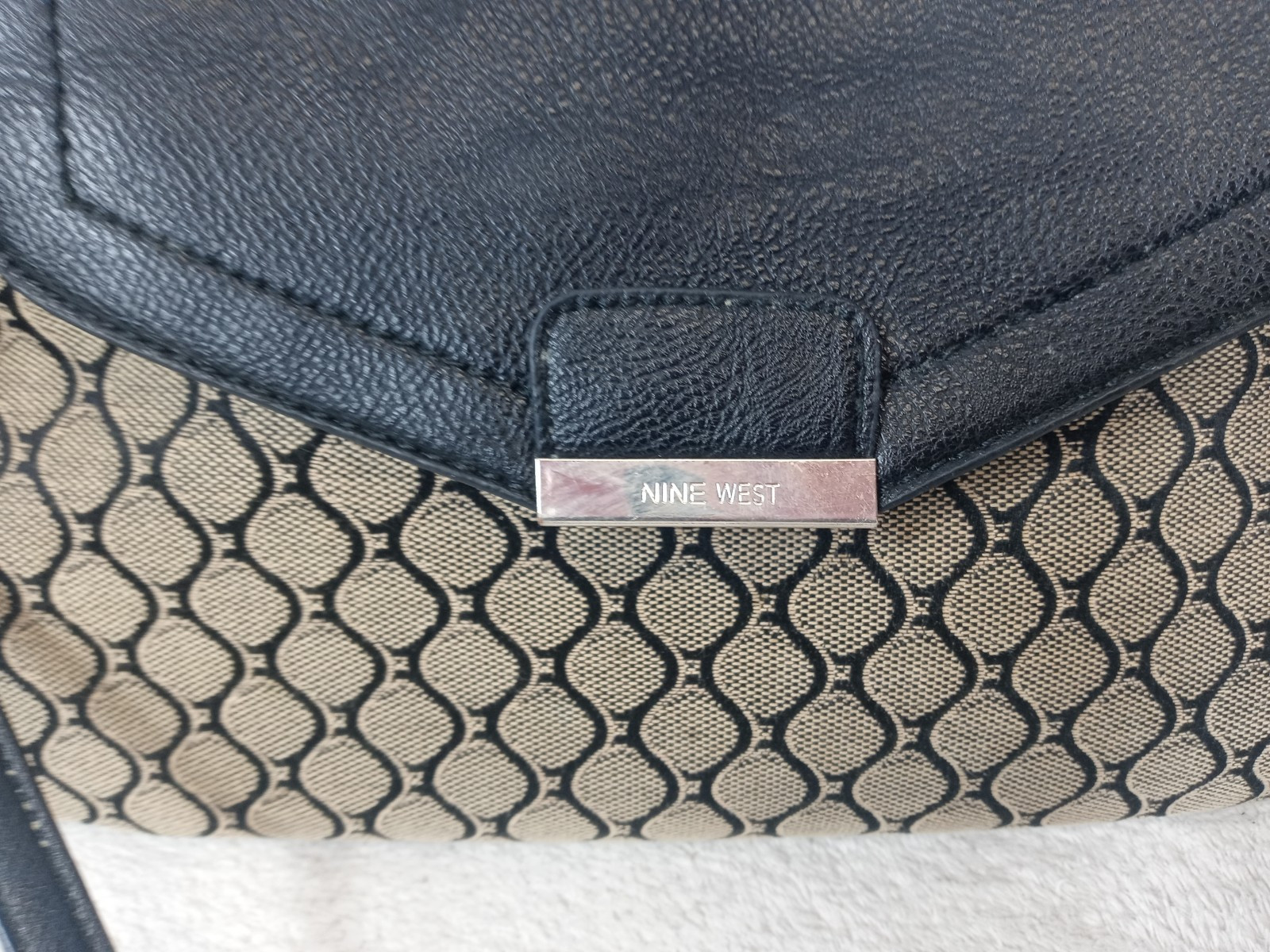 Vintage Nine West Y2K Shoulder Bag Purse Black Tan Geometric Print Chain Strap F