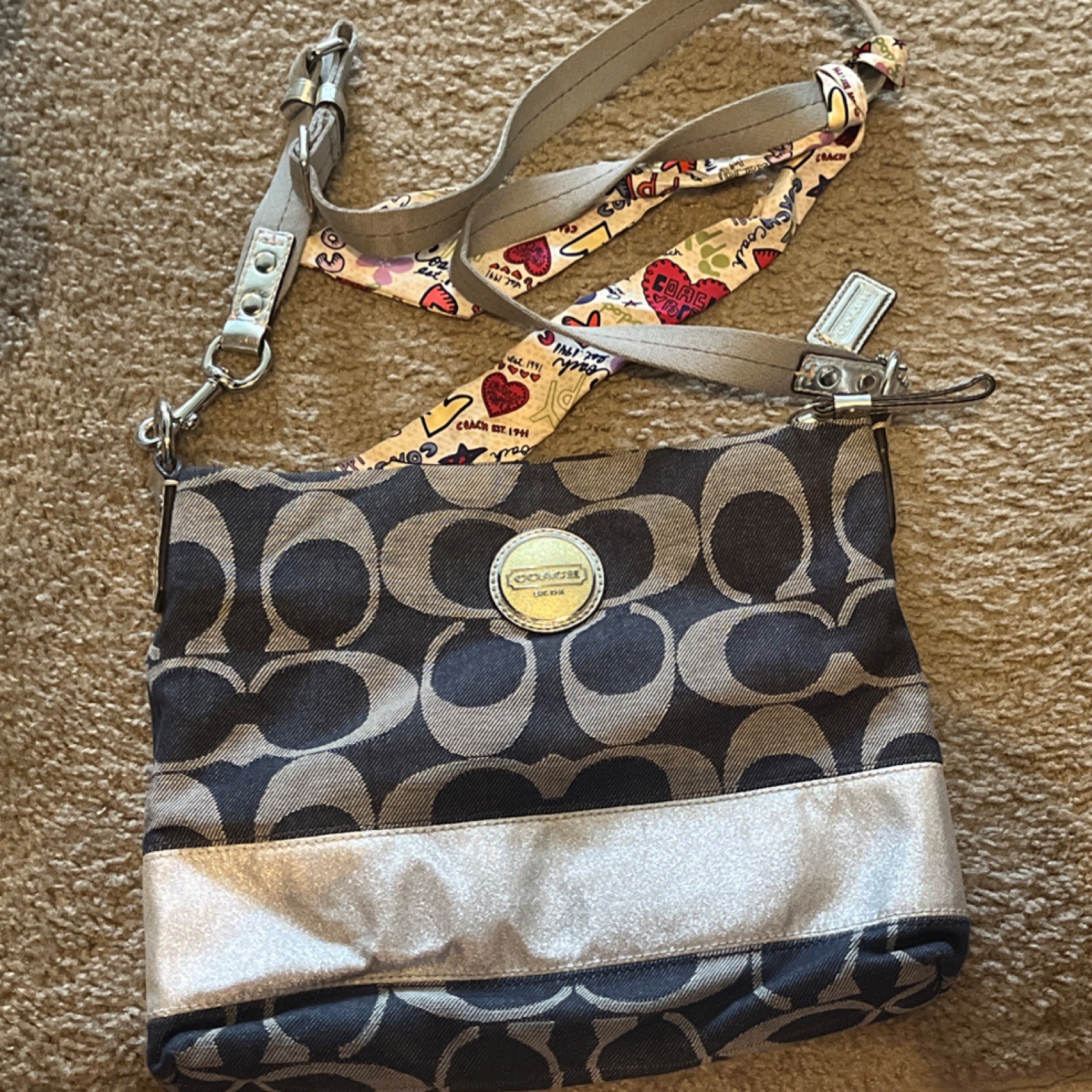 Coach Logo Navy Gray Crossbody Bag Detachable Strap Zip Outer Pockets Silver