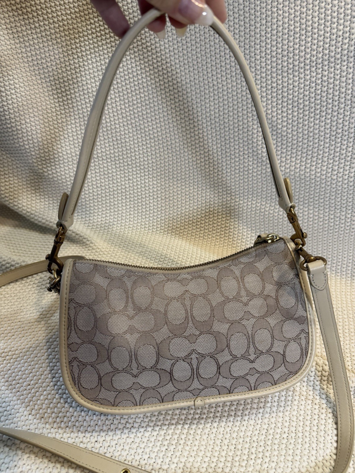 Coach Swinger In Signature Jacquard