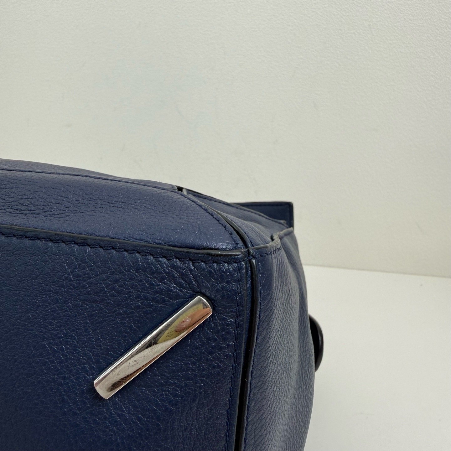 Loewe Pre-Owned Authentic Crossbody Bag Blue 28*18*12cm Silver