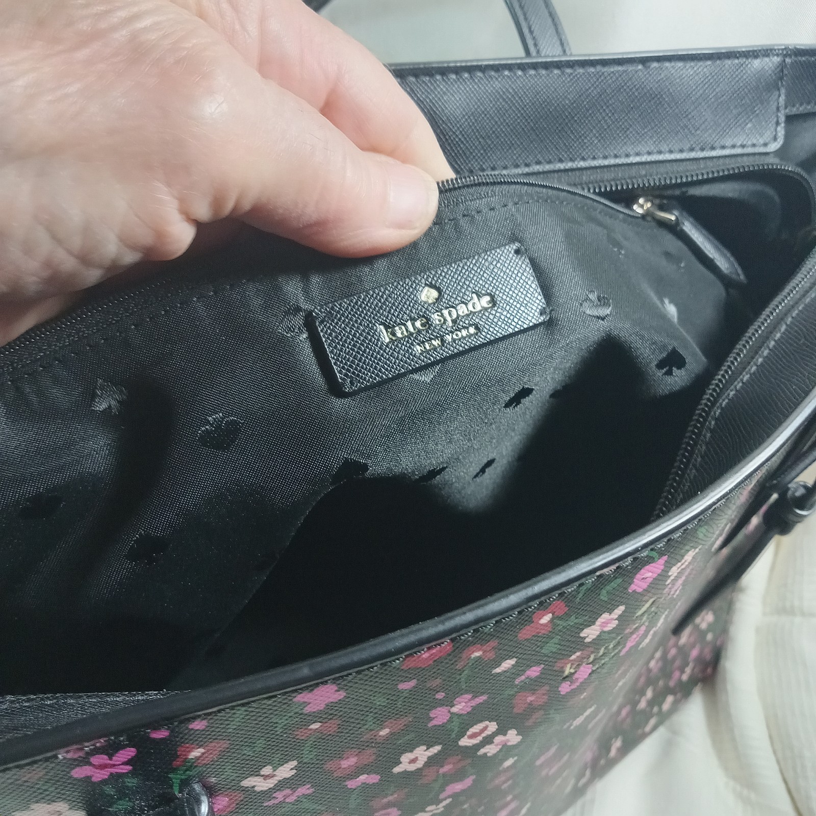 *Kate Spade* Med/lg. Tote~black With Pink Floral Pattern 12″x 11″ X 5.75″ EC