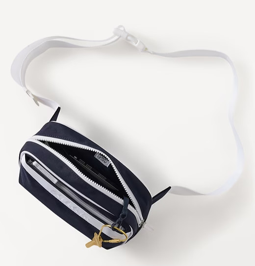 NWT Athleta All About LARGE BELT BAG Chest Crossbody Bag Fanny Pack NAVY BLUE