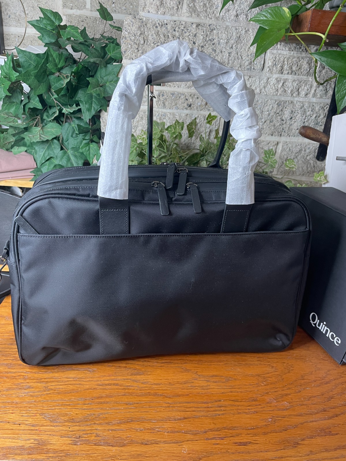 NWT QUINCE VOYAGE NYLON SPLIT TRAVEL BAG CARRYON LAPTOP BLACK $128 SOLD OUT READ