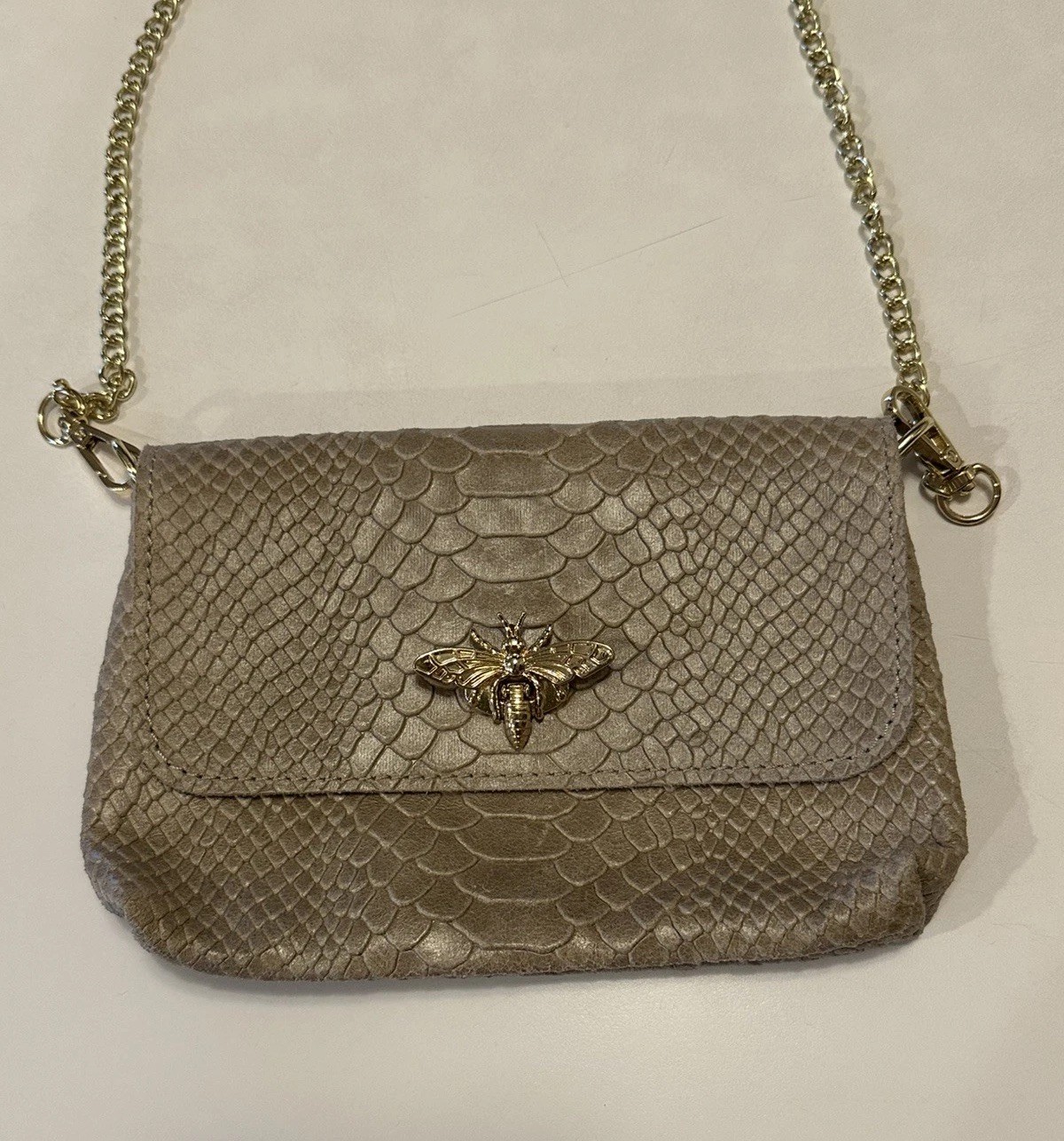 Small Italian Leather Tan Purse with Bee Clasp, Gold Hardware, Crossbody Clutch