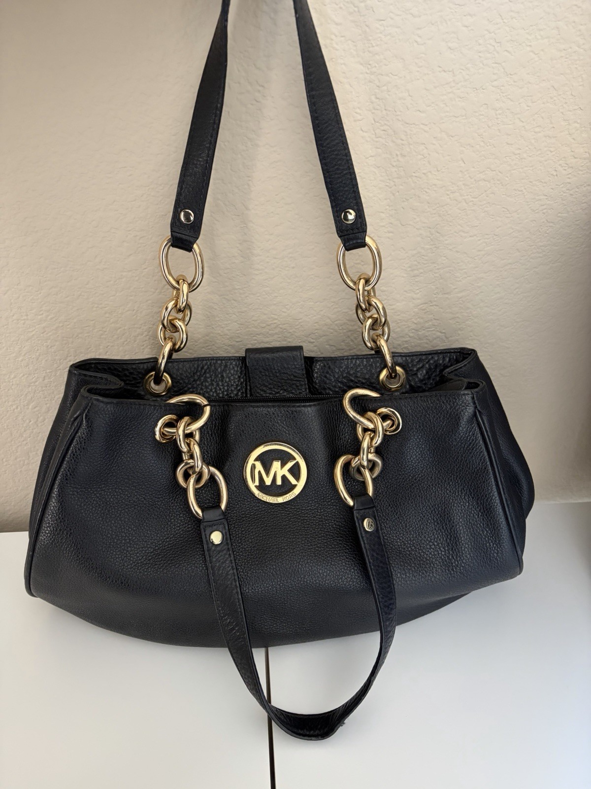 Michael Kors Black Medium Shoulder Bag Gold Chain Strap MK Logo Magnetic Close