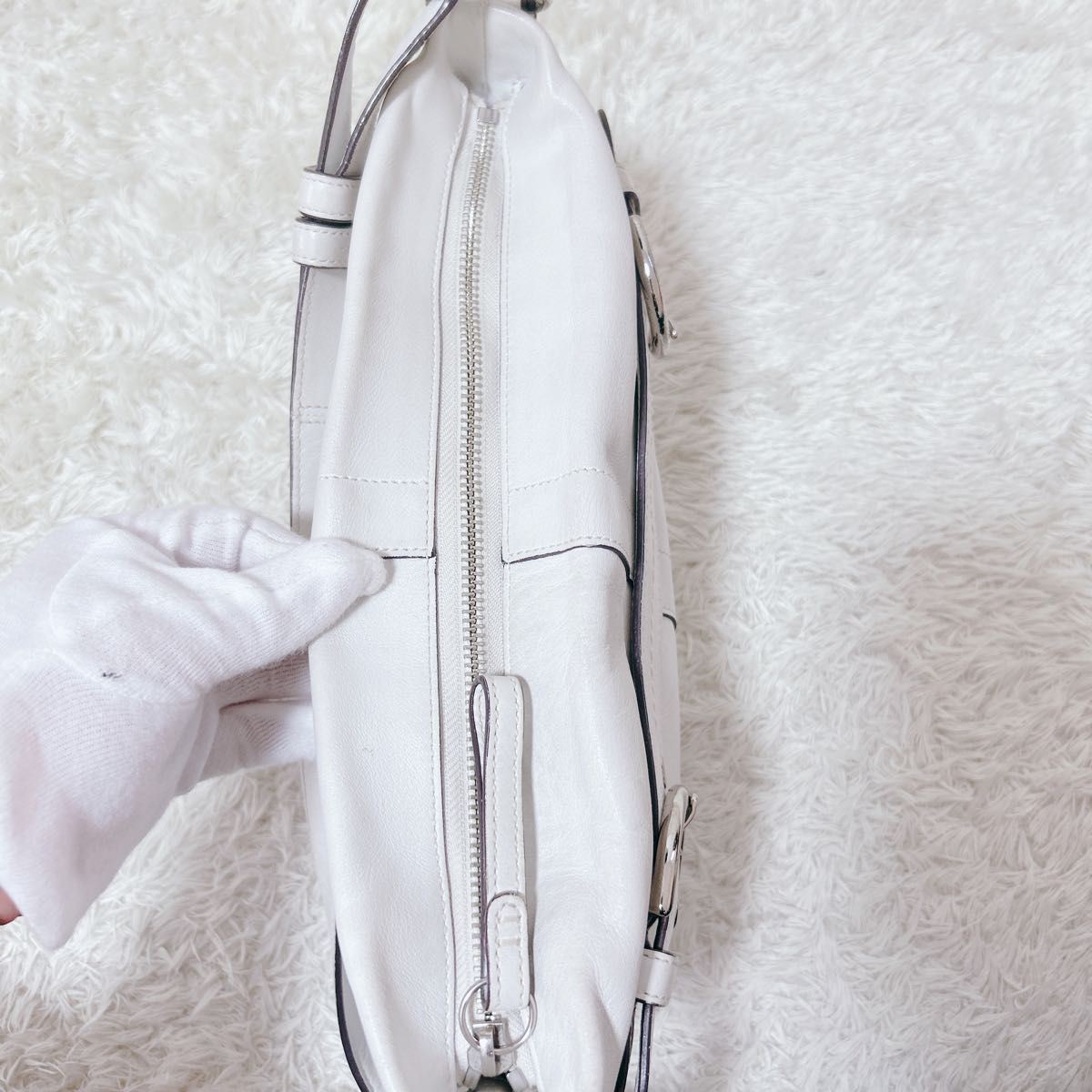 COACH Soho White Leather Shoulder Bag Women Silver Buckle Strap 33cm 21cm Auth
