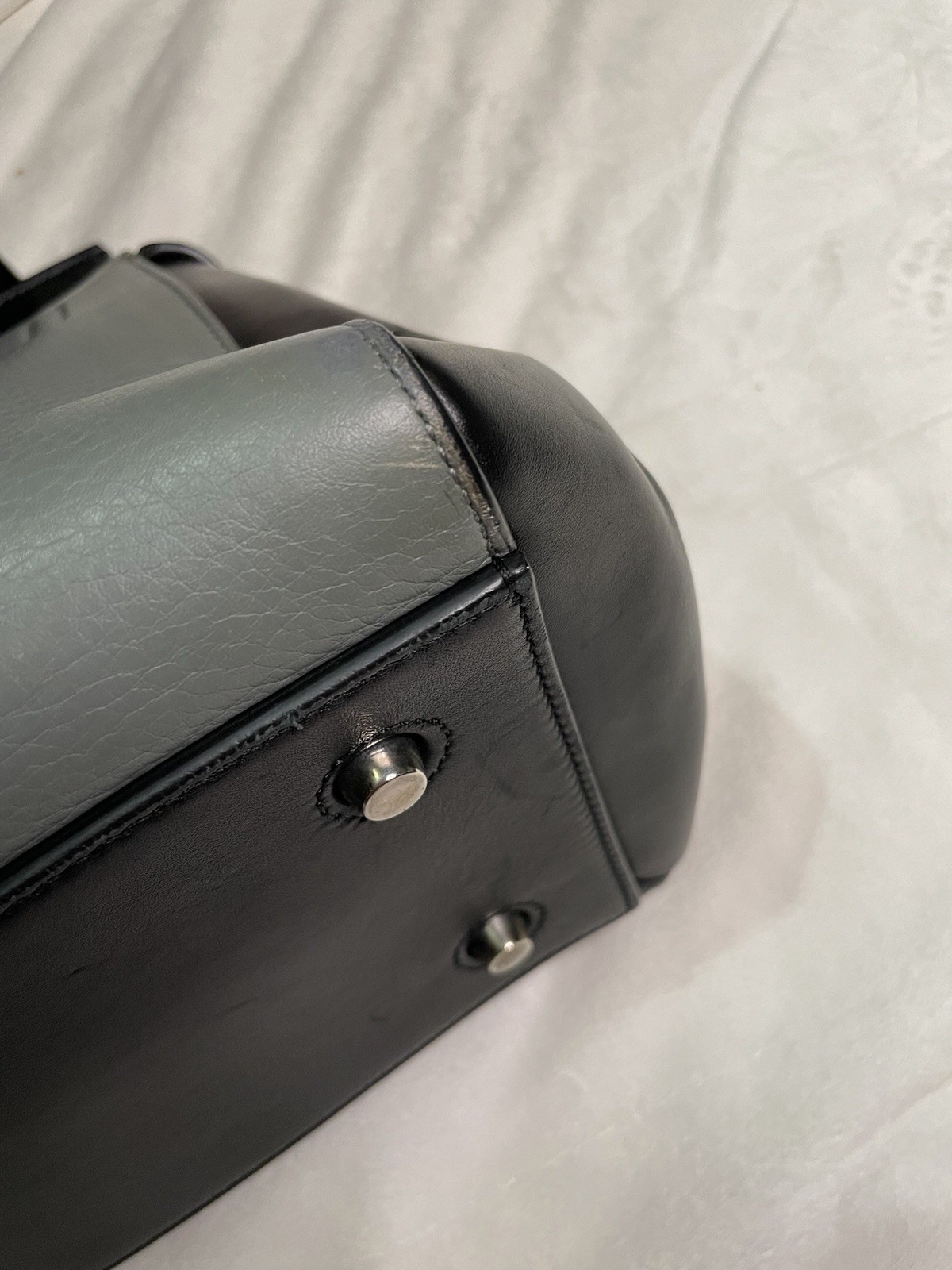 Celine Edge Gray/Black Pebbled Shoulder Bag Zip Top w/ Inner Pockets Silver HW