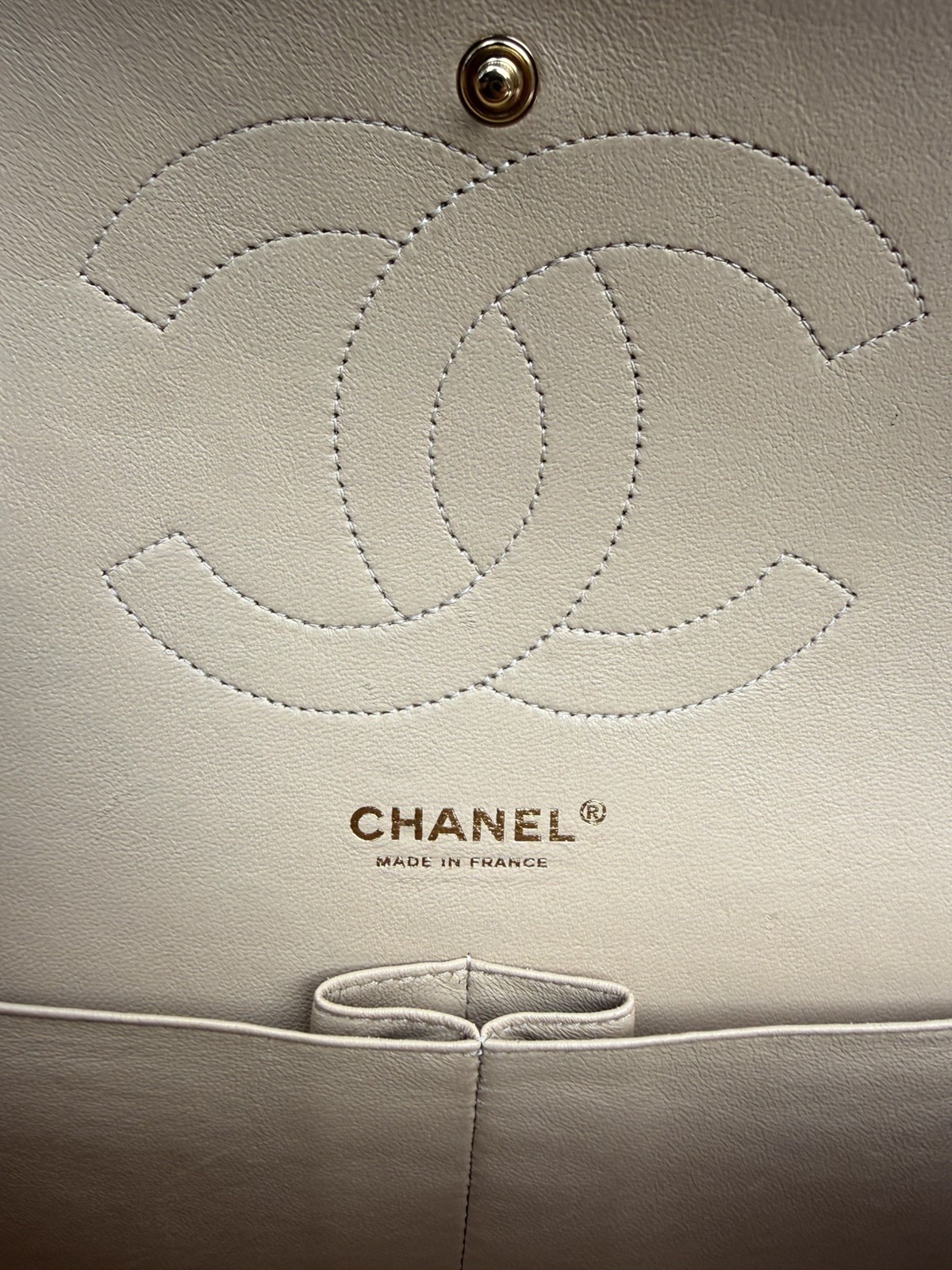 CHANEL Classic Double Flap Jumbo Beige Caviar – Excellent