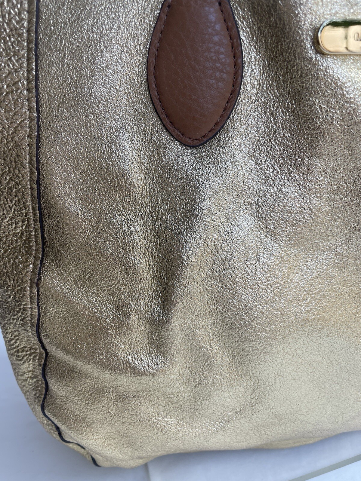 MICHAEL KORS MAE REVERSIBLE BROWN/GOLD LEATHER TOTE Appr. 12H X 17.5L New