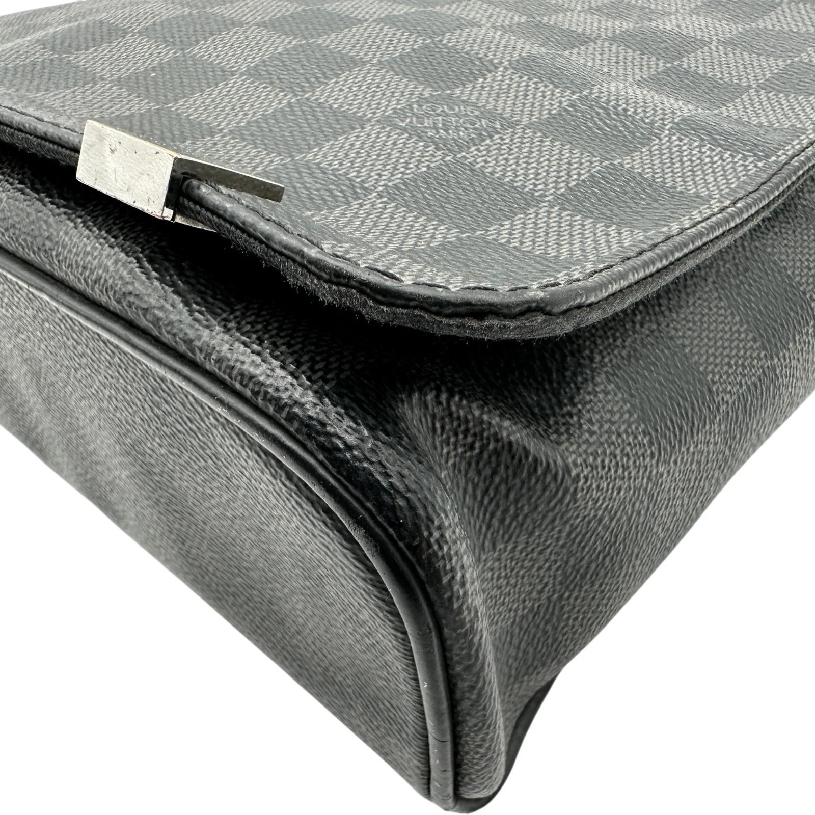 LOUIS VUITTON District PM Black Damier Shoulder Bag #OKB8000