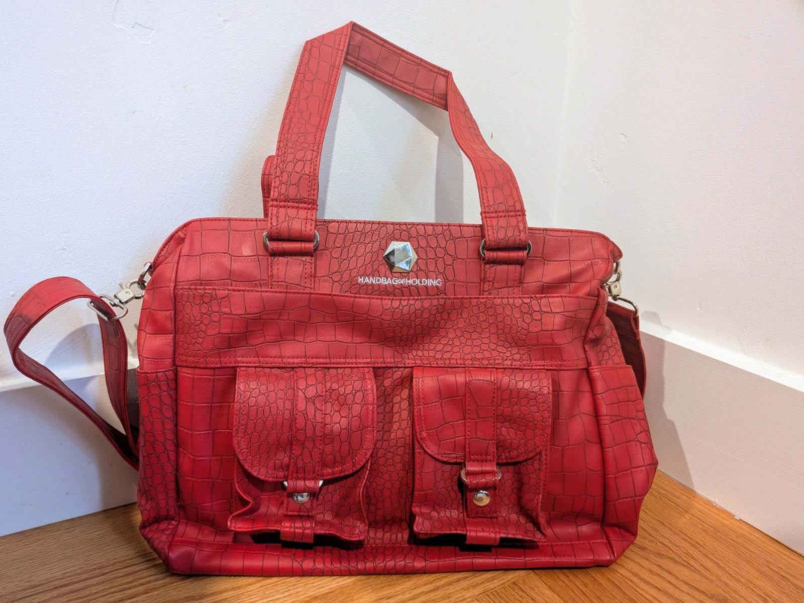 ThinkGeek Handbag of Holding Red Dragonscale (rare, new)