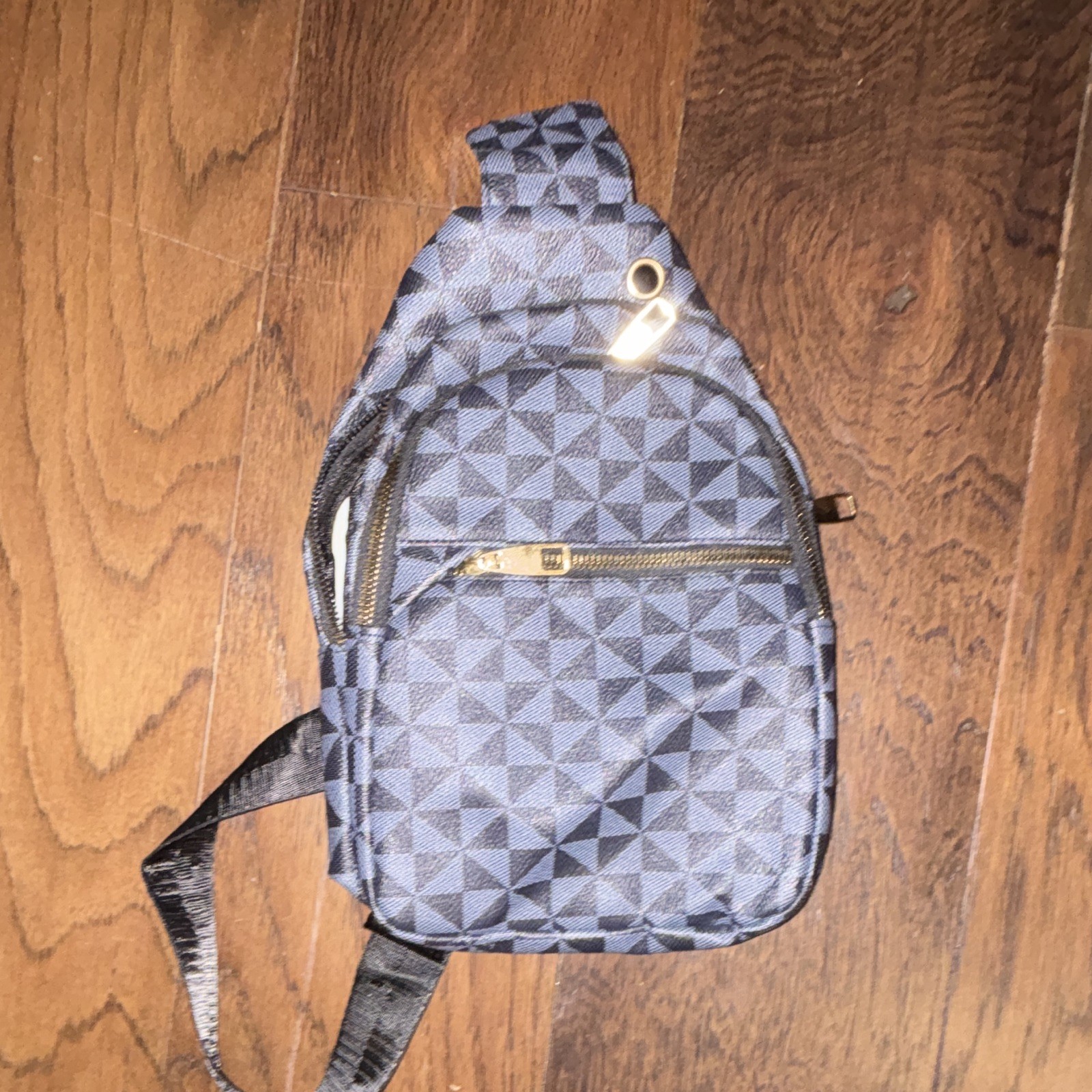 Women’s Gray/Black Geometric Sling Bag Gold Hardware Zip Closure Adj Strap