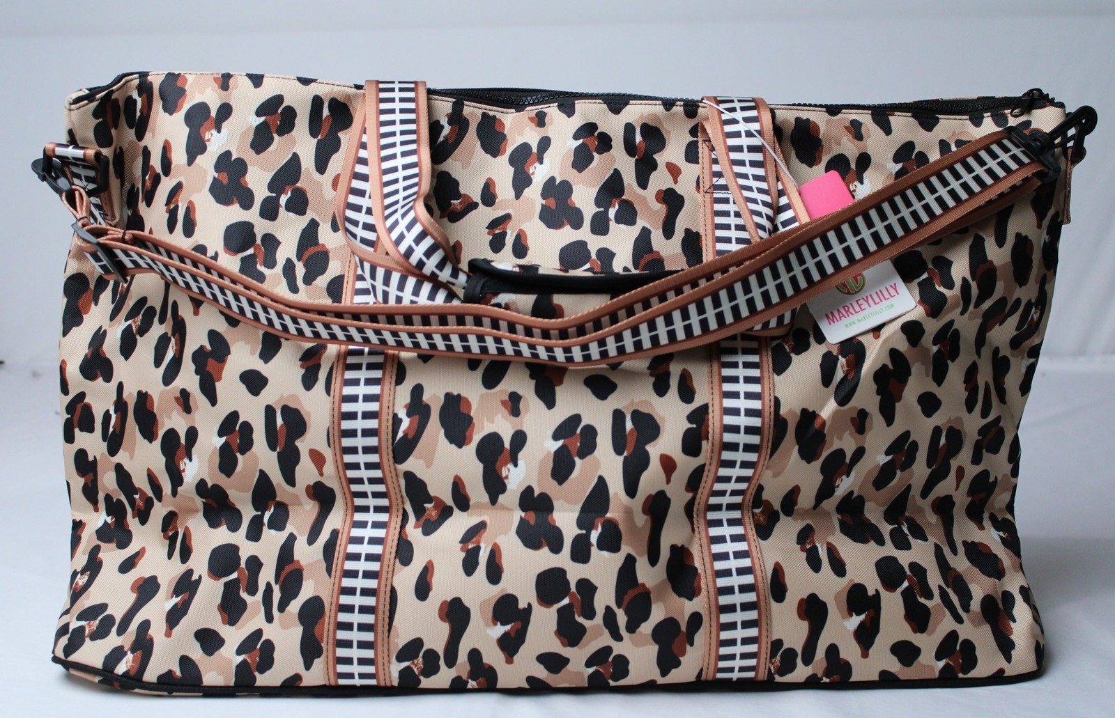 Marley Lilly Women’s Zip-Up Monogrammed Wekend Bag CL8 Classic Cheetah Adult
