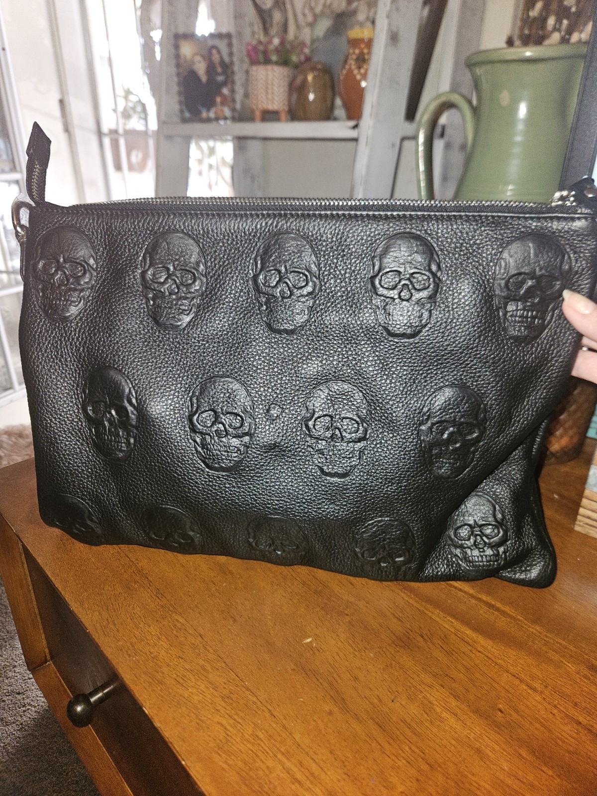 NWT IO Pelle AMAZING Real Leather Skull Crossbody Handbag