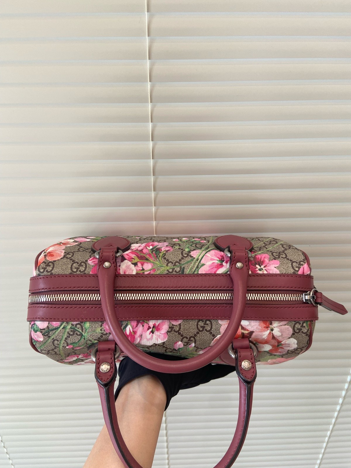 AUTH Gucci GG Blooms Supreme Canvas Pink Floral Boston Bag Crossbody Bag Silver