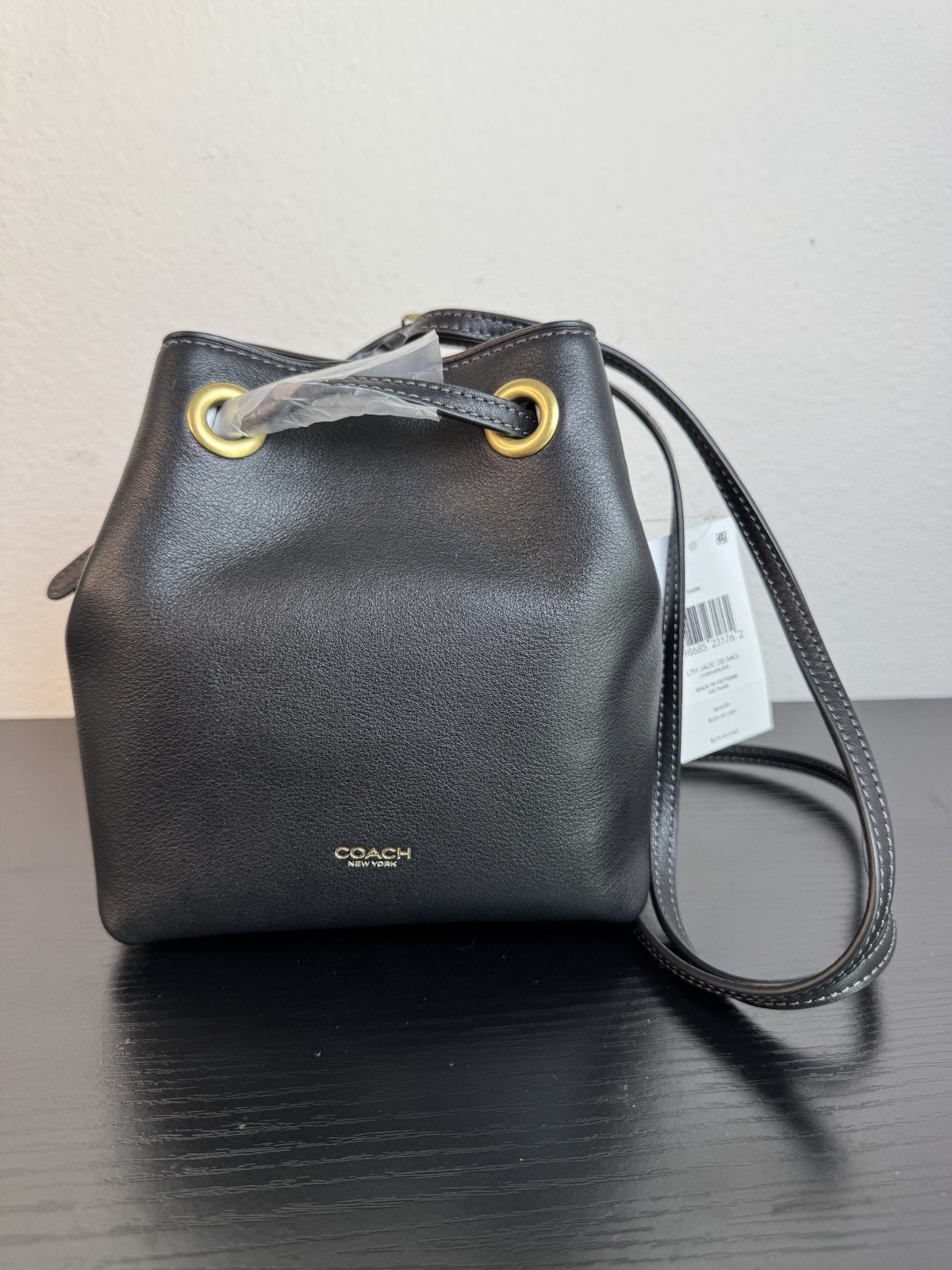 Coach Women’s Leather Jade Drawstring Bucket Bag CER84 Black