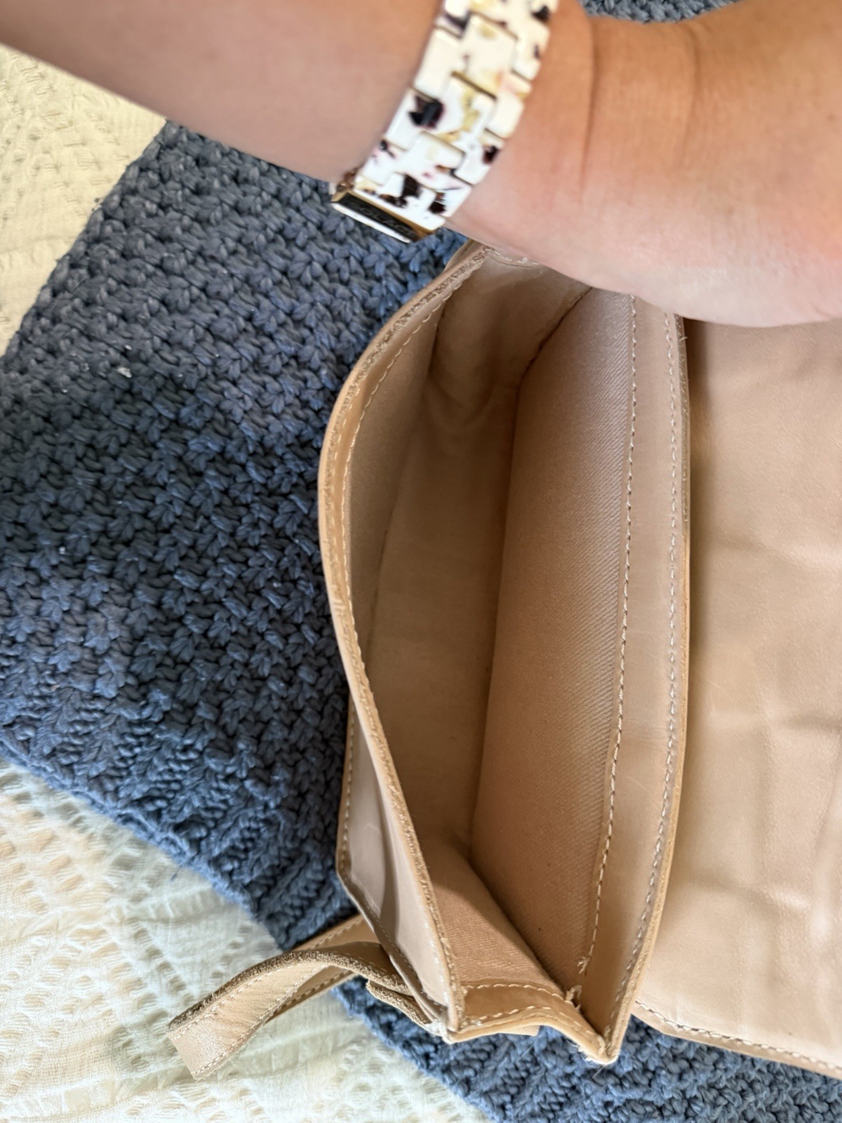 Parker Clay Tan Small Crossbody Bag Magnetic Closure Gold Hardware w/ Dust Bag