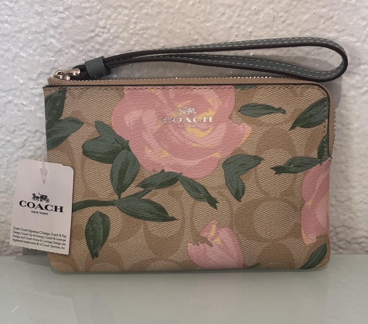 NWT RARE Coach F26291 Corner Zip Wristlet Camo Rose Floral Collection 2018