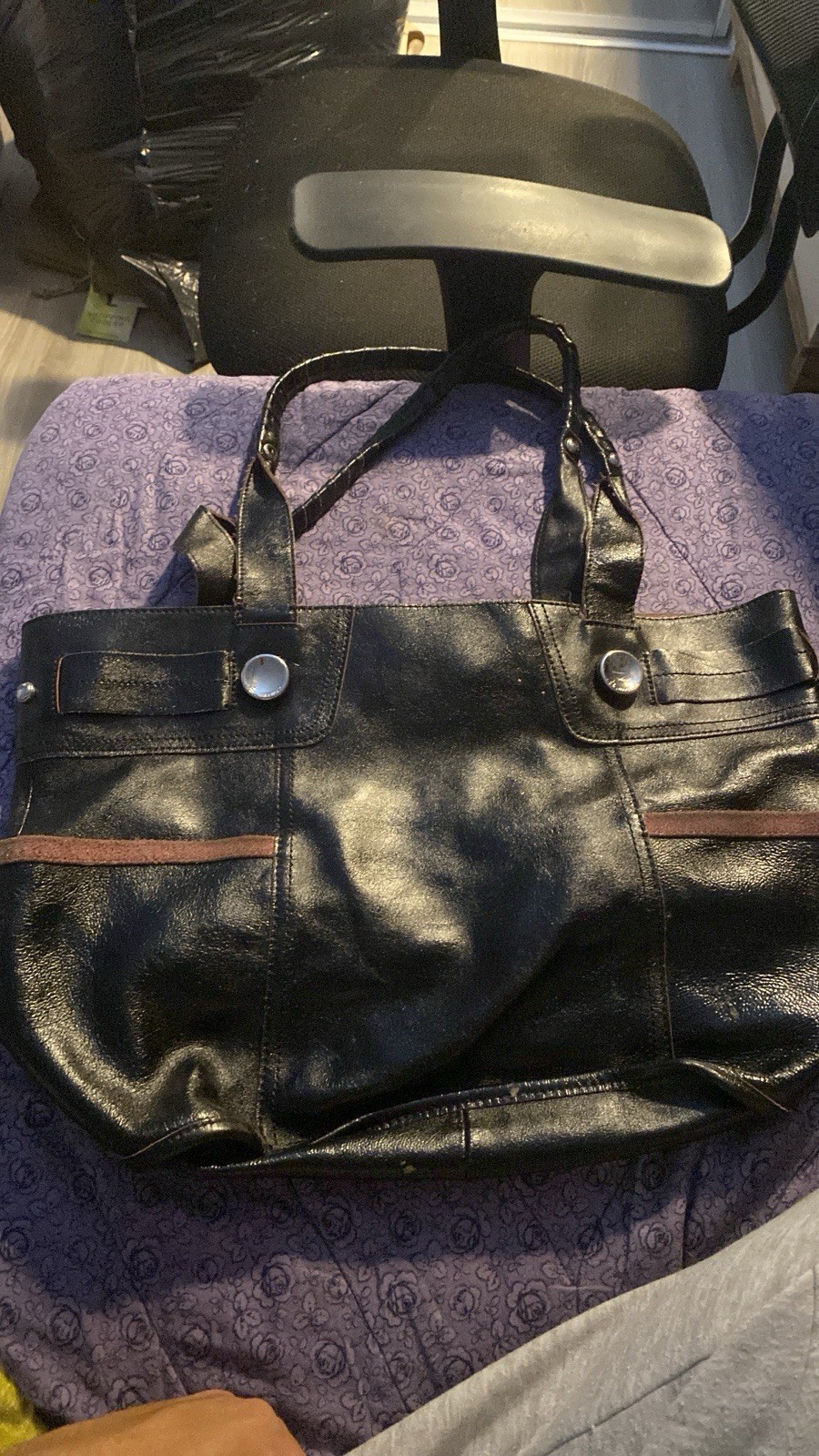 Women’s Solid Black Tote Bag Double Handles Zip Closure Outer Pockets Silver