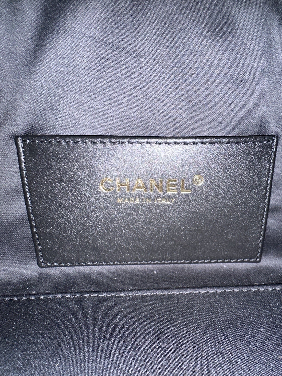 CHANEL 25 mini bag in black