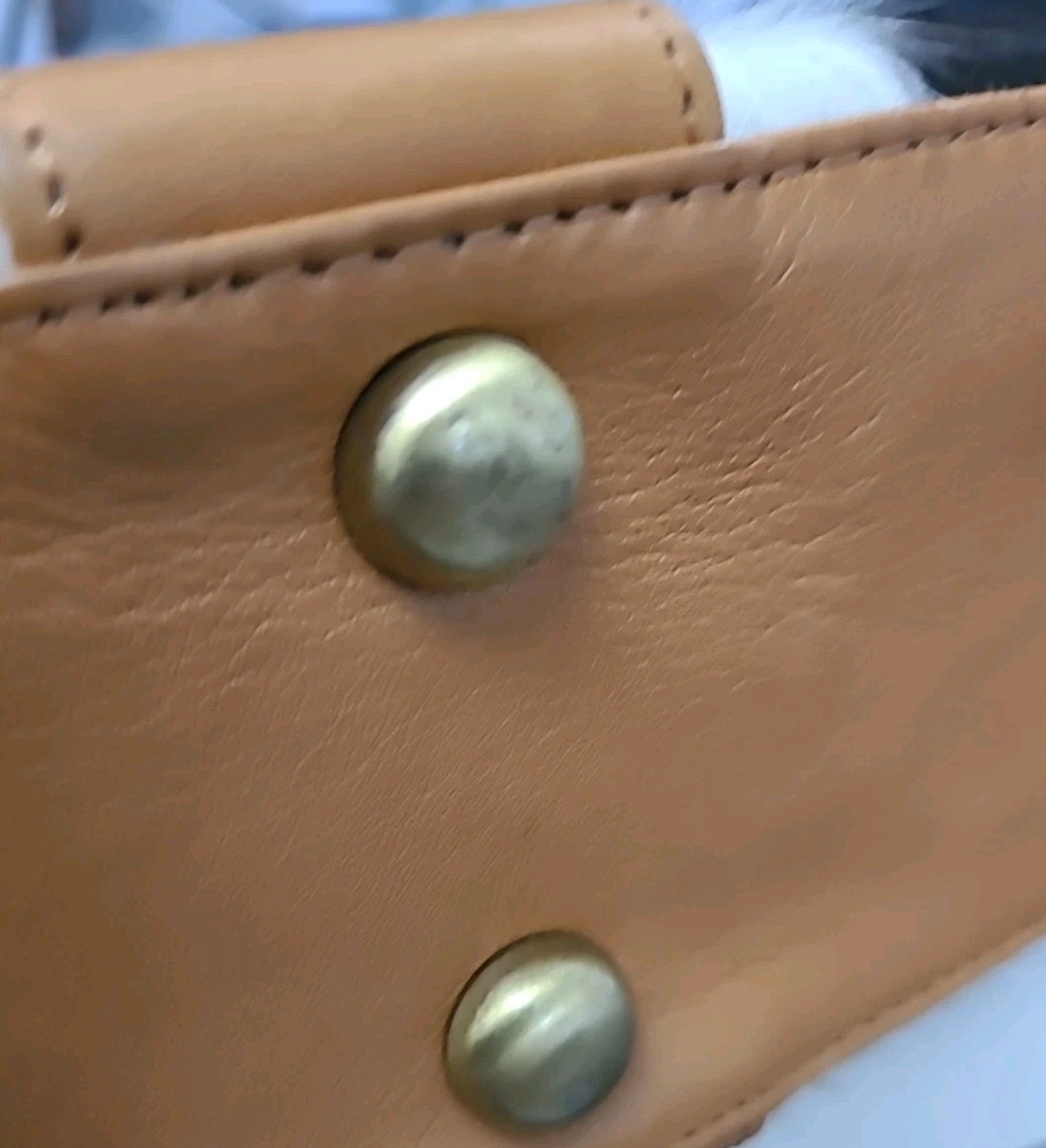 Beautiful New with Tags The Design Edge Jersey Cowhide Leather Tote Bag