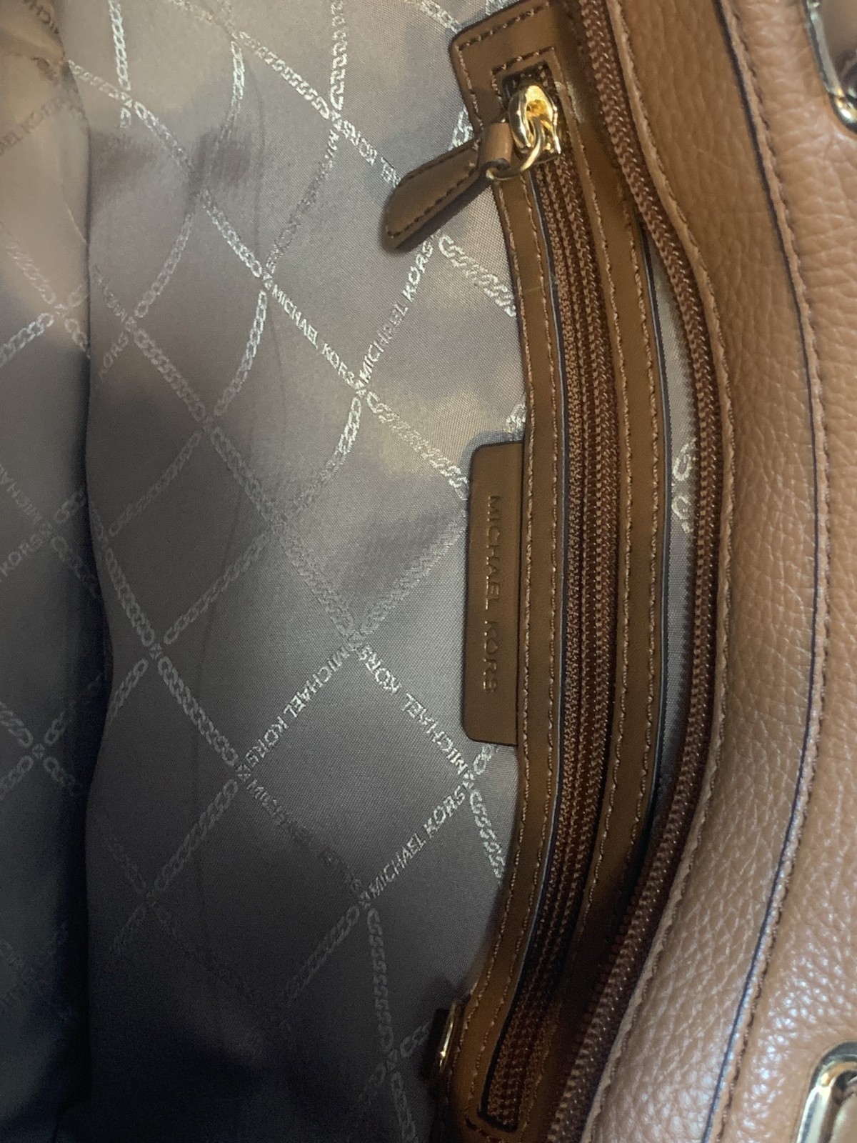 Michael Kors Bedford Medium Top Zip Pocket Tote New