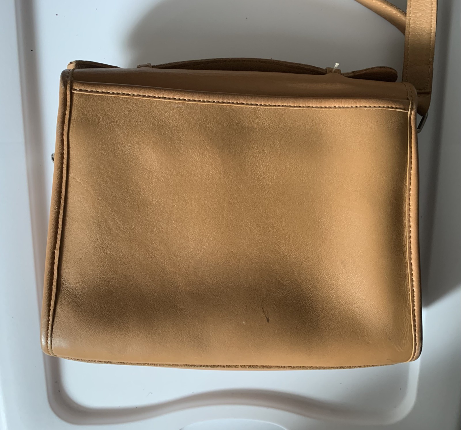 Vintage COACH 9870 Court Satchel Flap Crossbody Bag Tan RARE