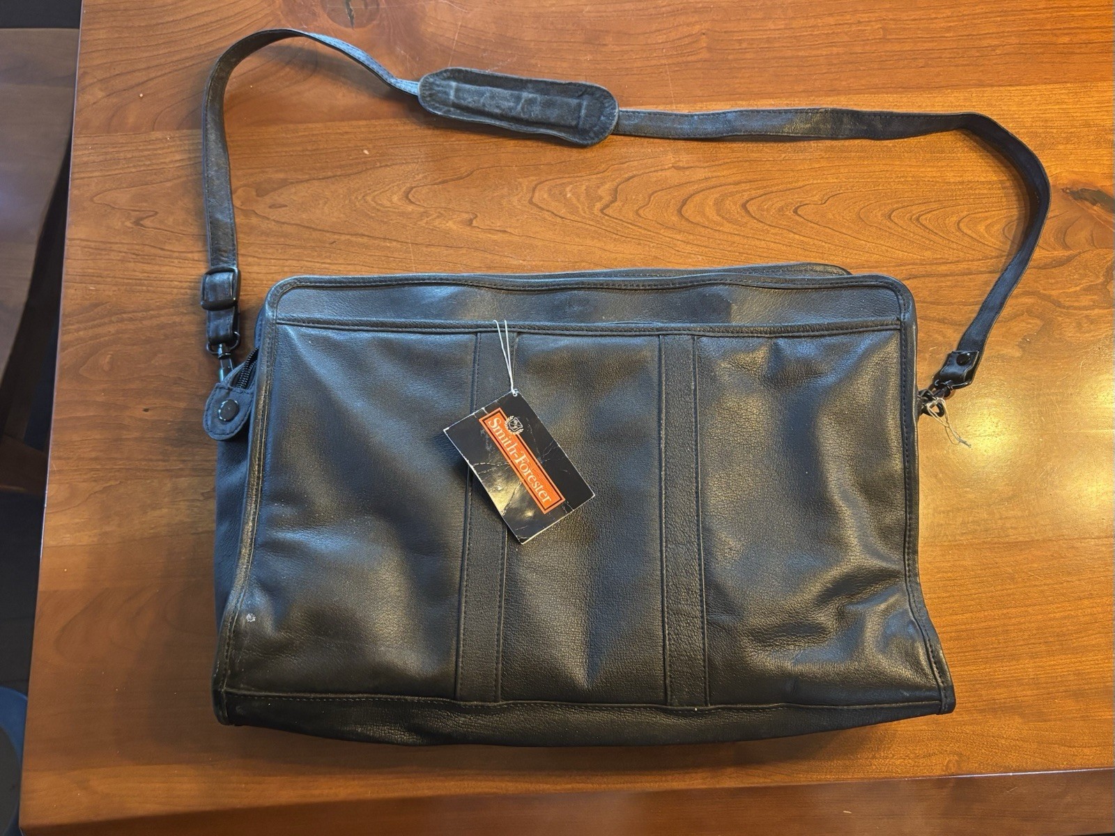 Vintage Smith Forester Crossbody Bag Black Leather