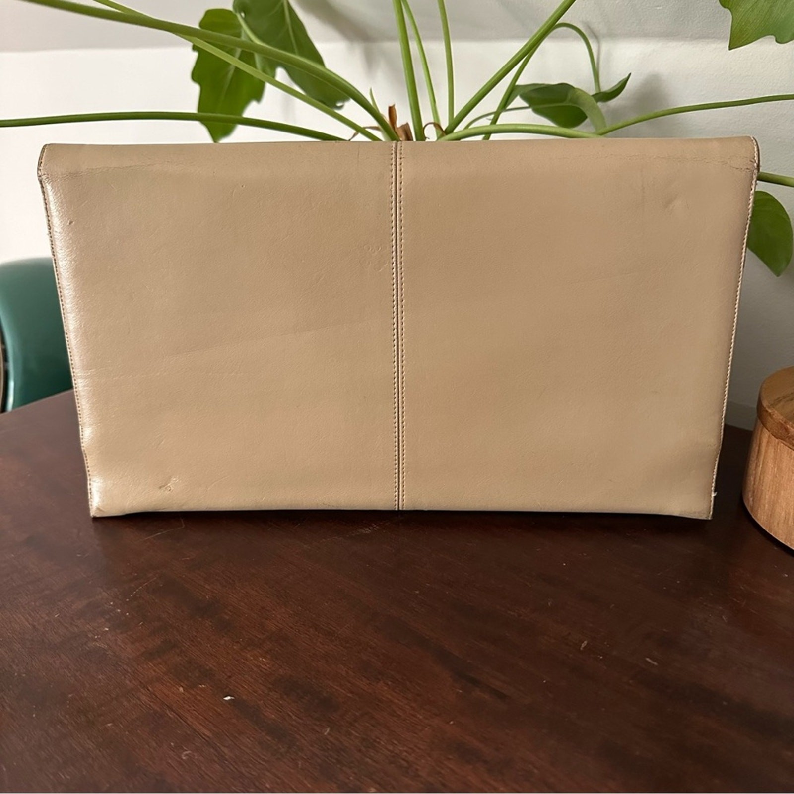 Lou Taylor Italian Leather Cream Clutch with Mirror Vintage