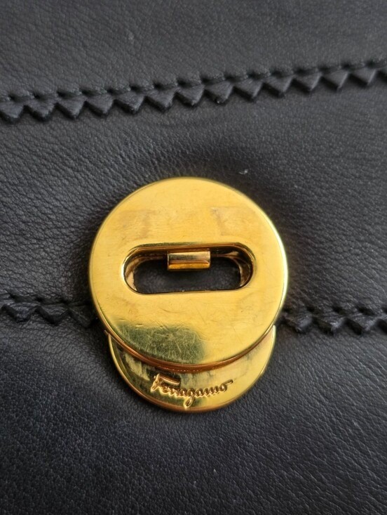 Salvatore Ferragamo Ginny Vara Bow Black Calf Leather Chain Shoulder Bag