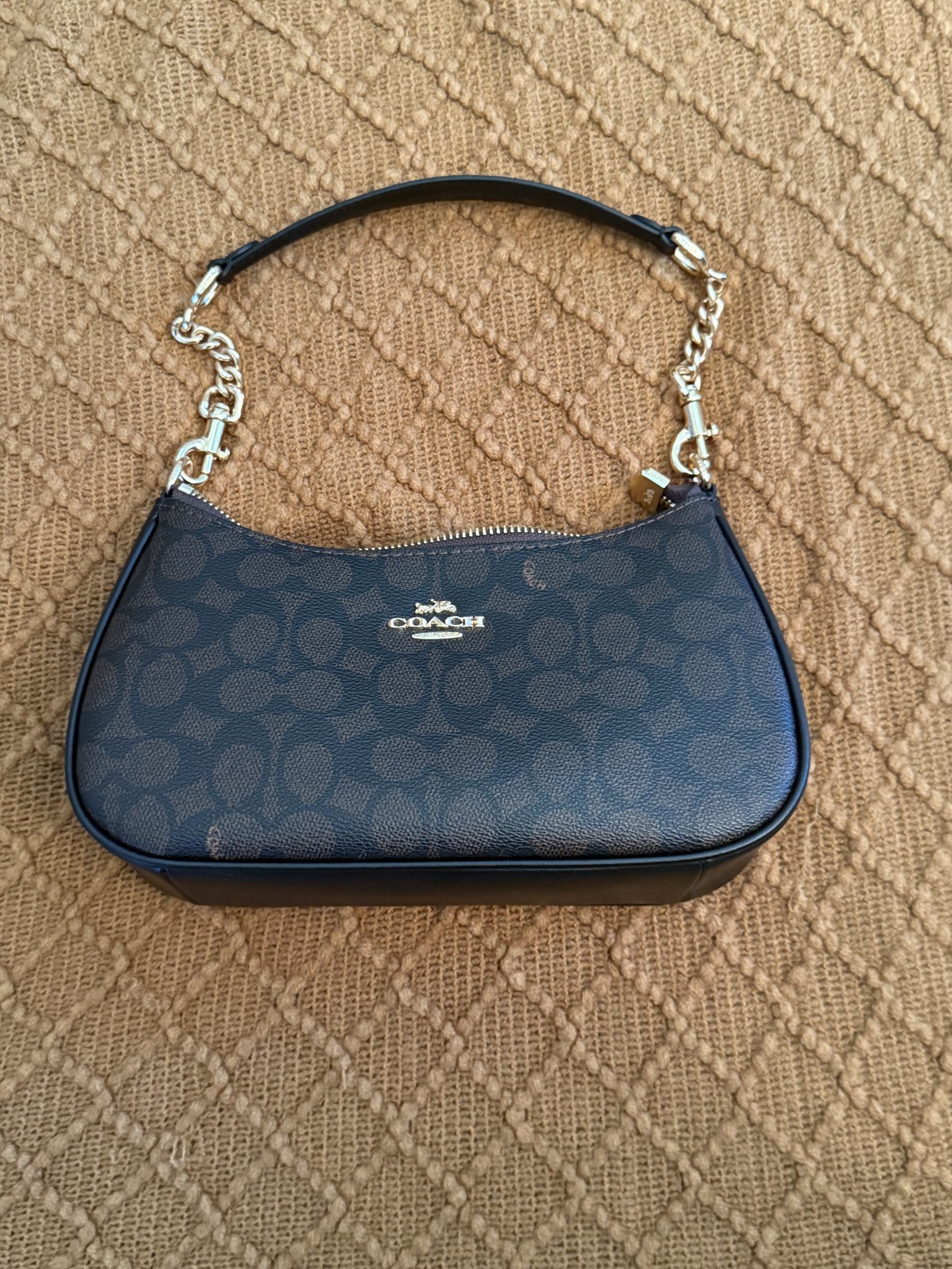 COACH Teri Shoulder Bag In Signature Canvas Walnut Black Brand New