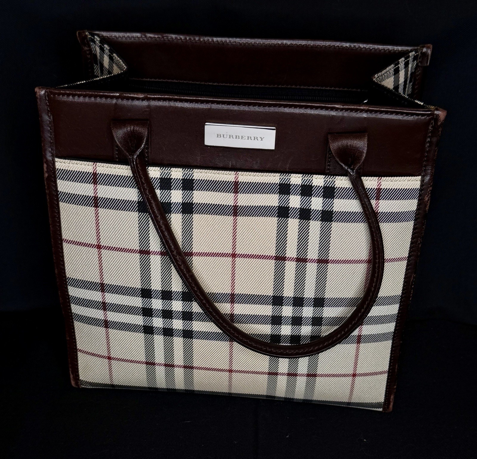 Burberry Classic Beige Plaid Tote Bag Brown Leather Trim Zip Top Double Handles