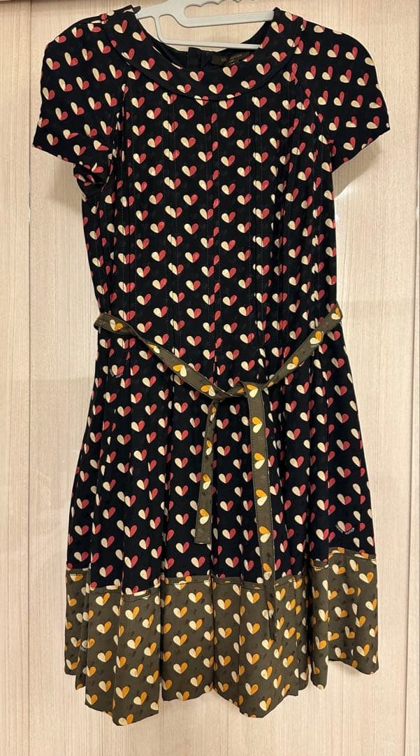 Louis Vuitton Heart Pattern Silk Dress Short Sleeve Black Red Gold