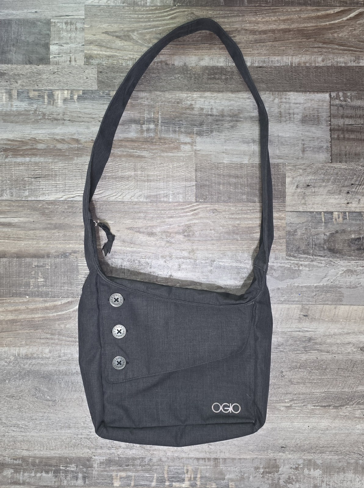 OGIO Brooklyn Gray Tablet Kindle Purse Crossbody Messenger Bag Padded