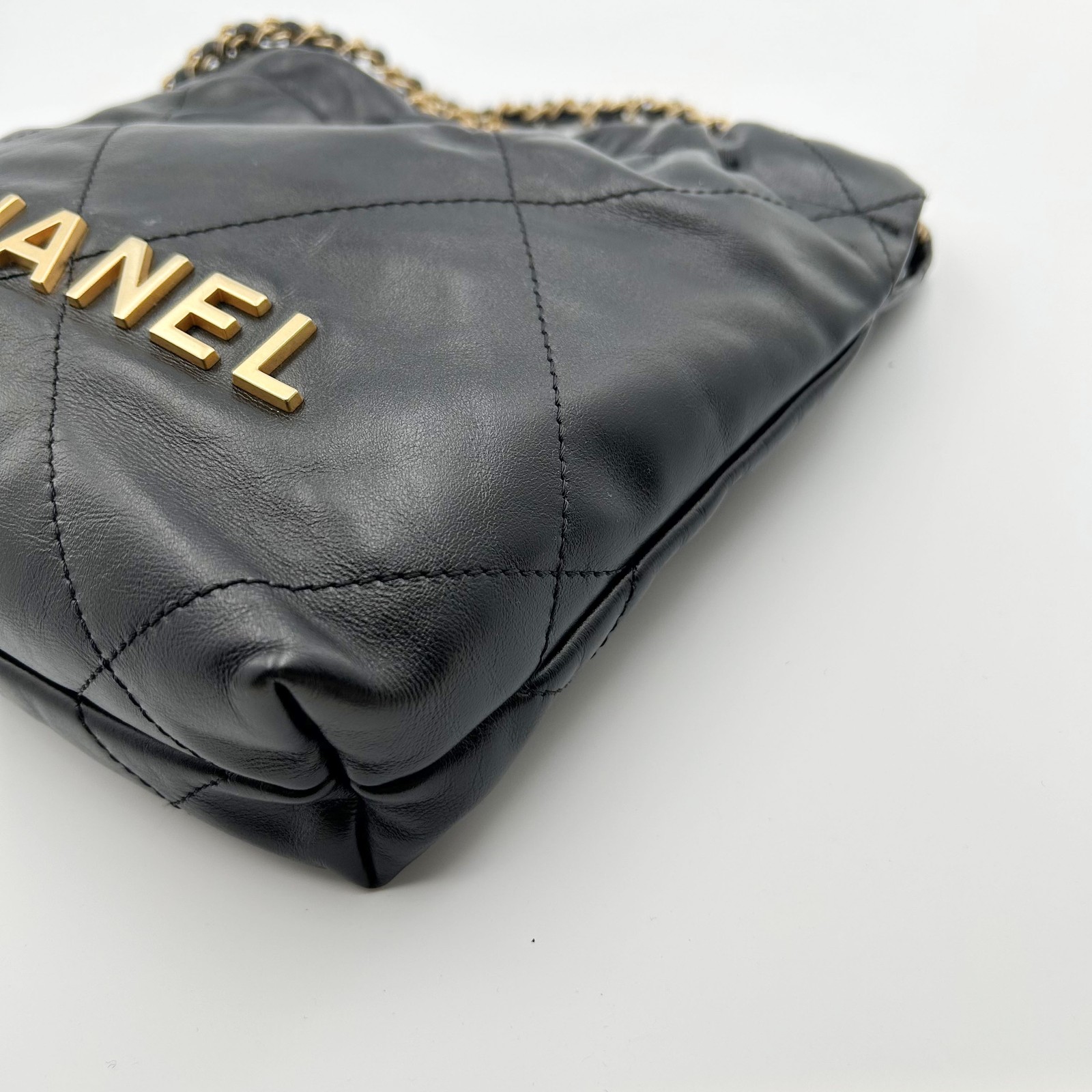 CHANEL 22 Mini Black Shiny Calfskin Drawstring Chain Shoulder Bag AS3980 Gold HW