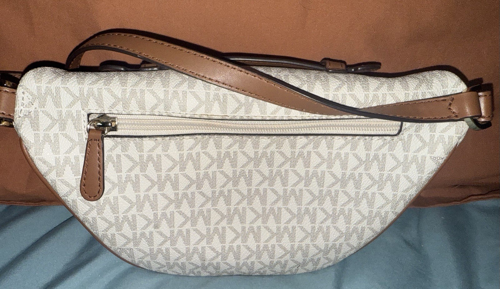 Michael Kors Damen Erin XS Waistpack Crossbody Vanilla