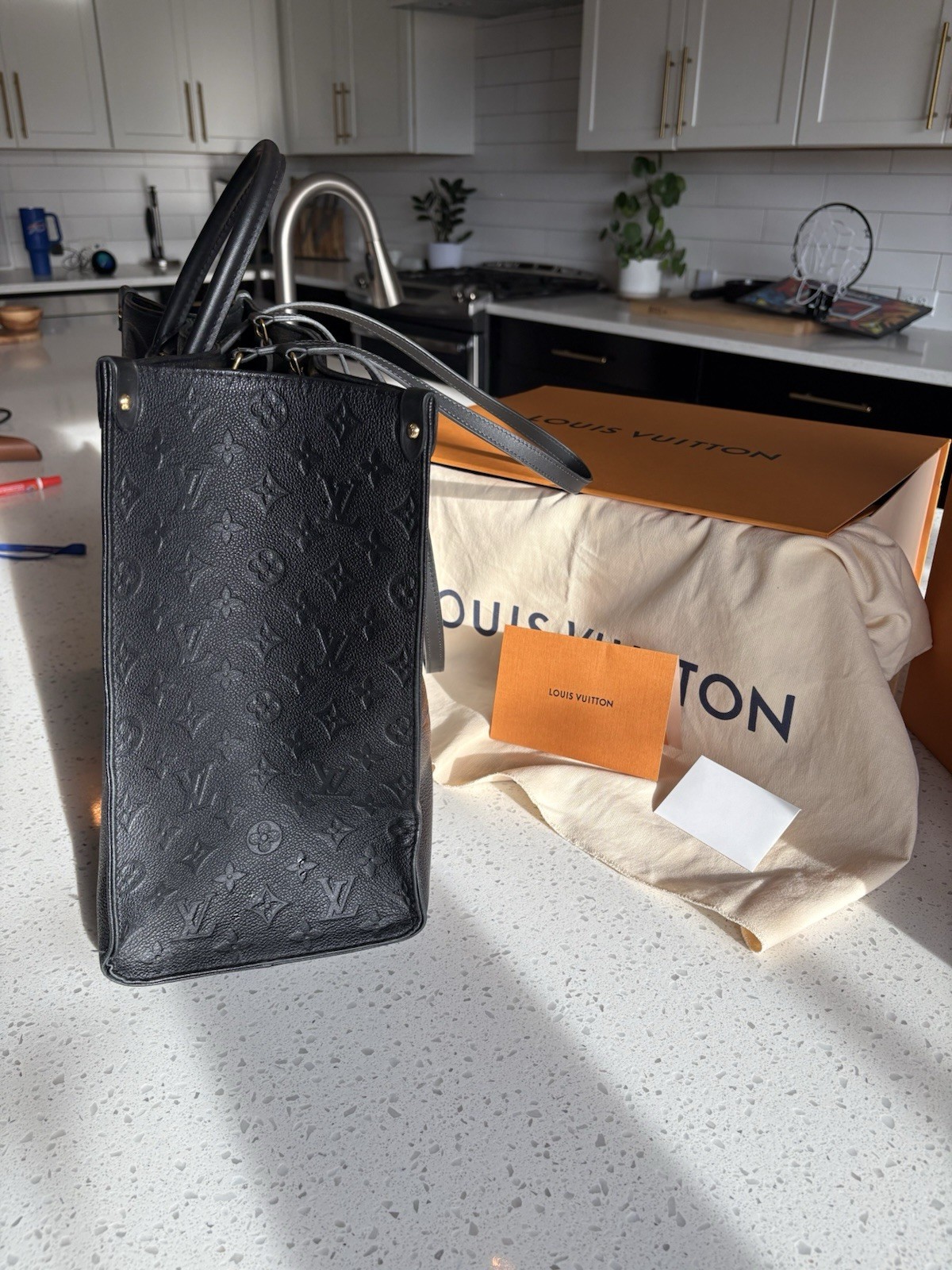 Louis Vuitton Onthego Black Tote Bag Empreinte Leather w/Orig Box Card Dustbag
