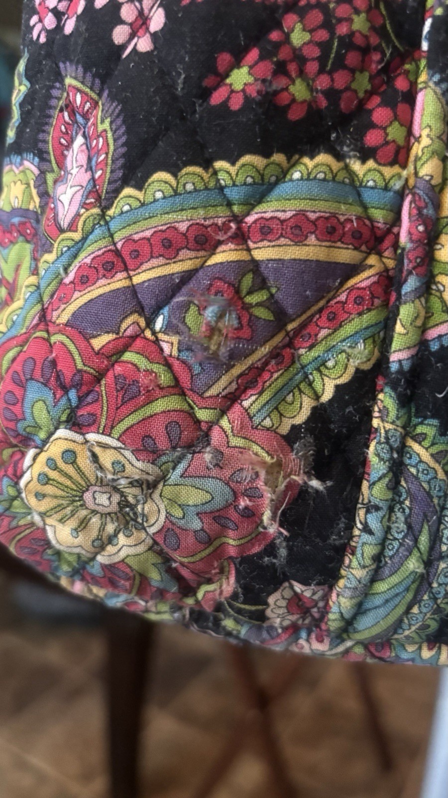 Vera Bradley Women’s Multicolor Paisley Floral Tote Zip Top Inner Pockets