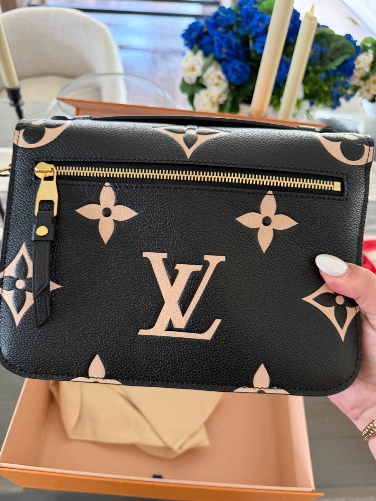 Louis Vuitton Pochette Metis – Bicolor Monogram. Brand New w/Tags and Receipt