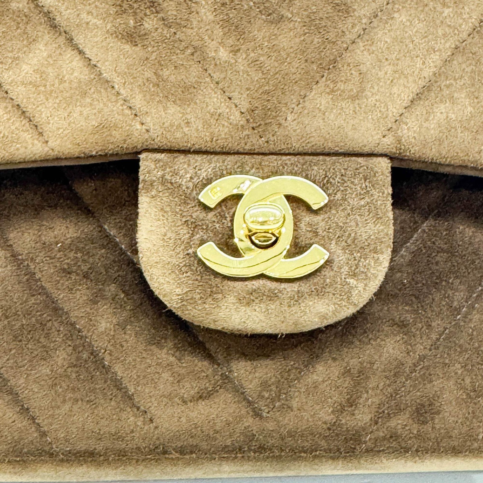 CHANEL Classic Double Flap 1991-1994 Chevron Brown Suede Shoulder Bag