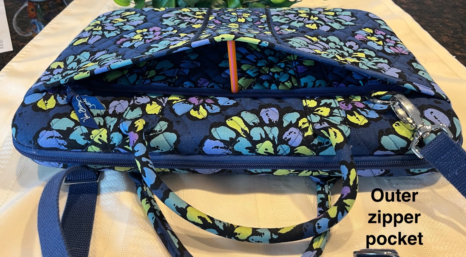 Vera Bradley Laptop Portfolio Hard Shell Crossbody Case Indigo Pop 17″ x 12″
