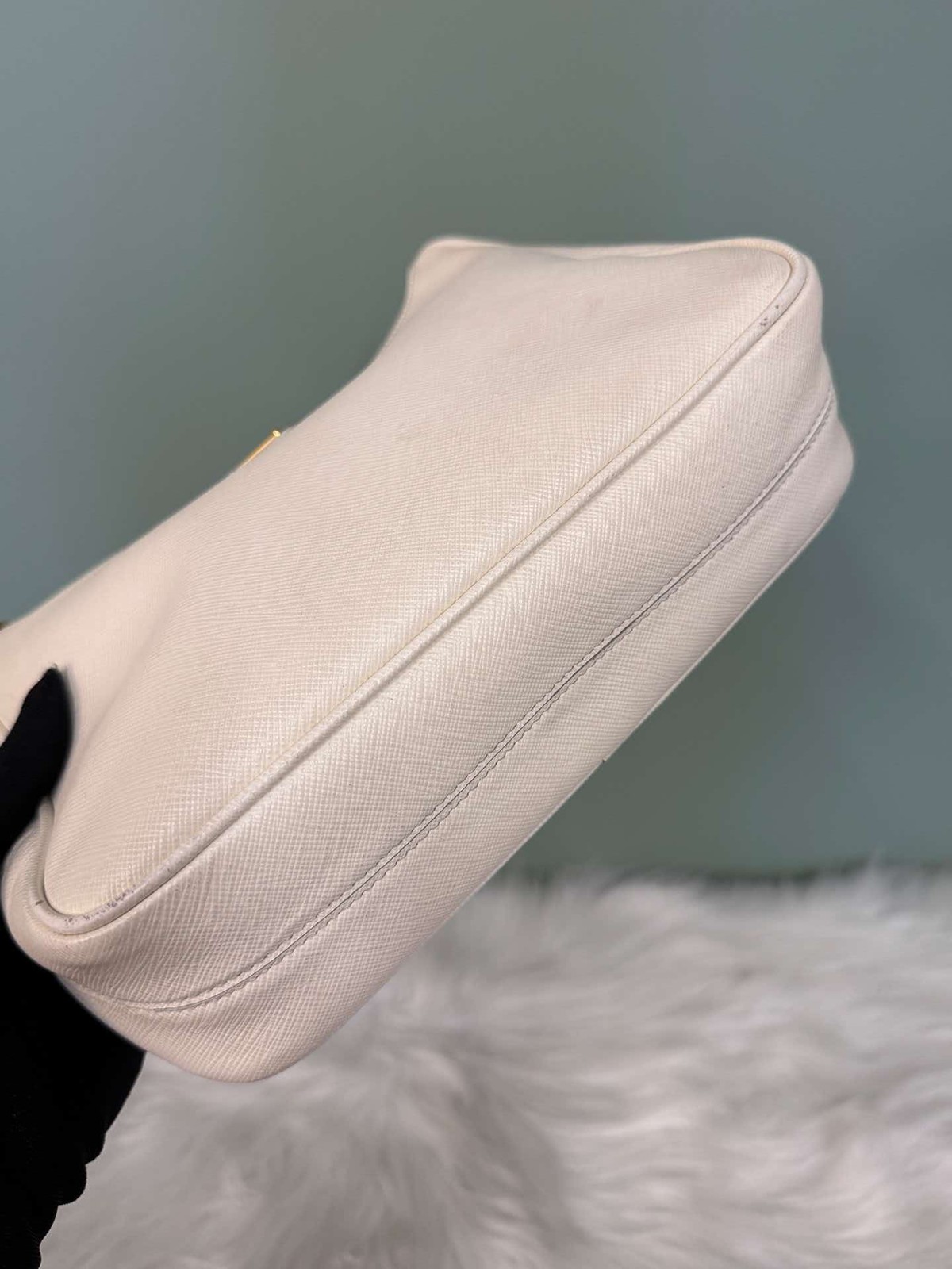 Prada Re-Edition 2005 Mini Hobo Shoulder Bag White Saffiano Leather GoldHardware