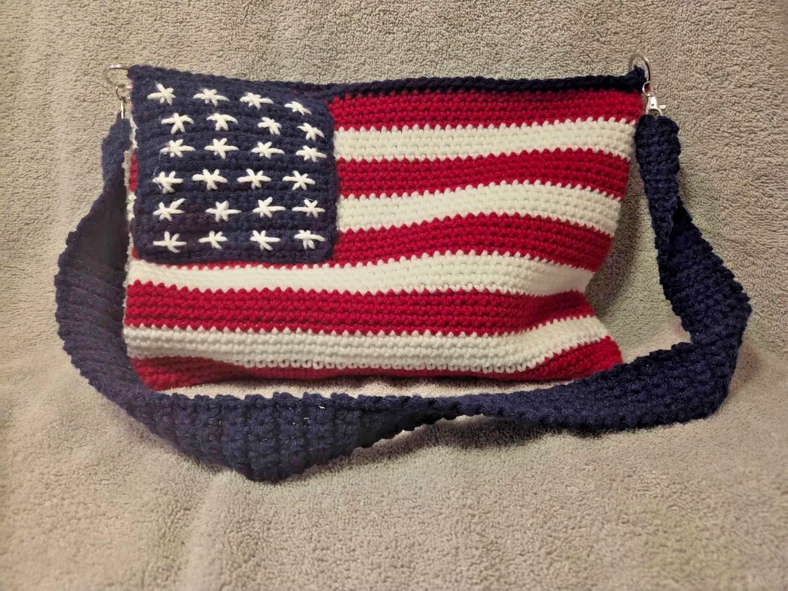 Handmade American Flag Crochet Shoulder Bag Purse Patriotic 4th July NEW Zipper
